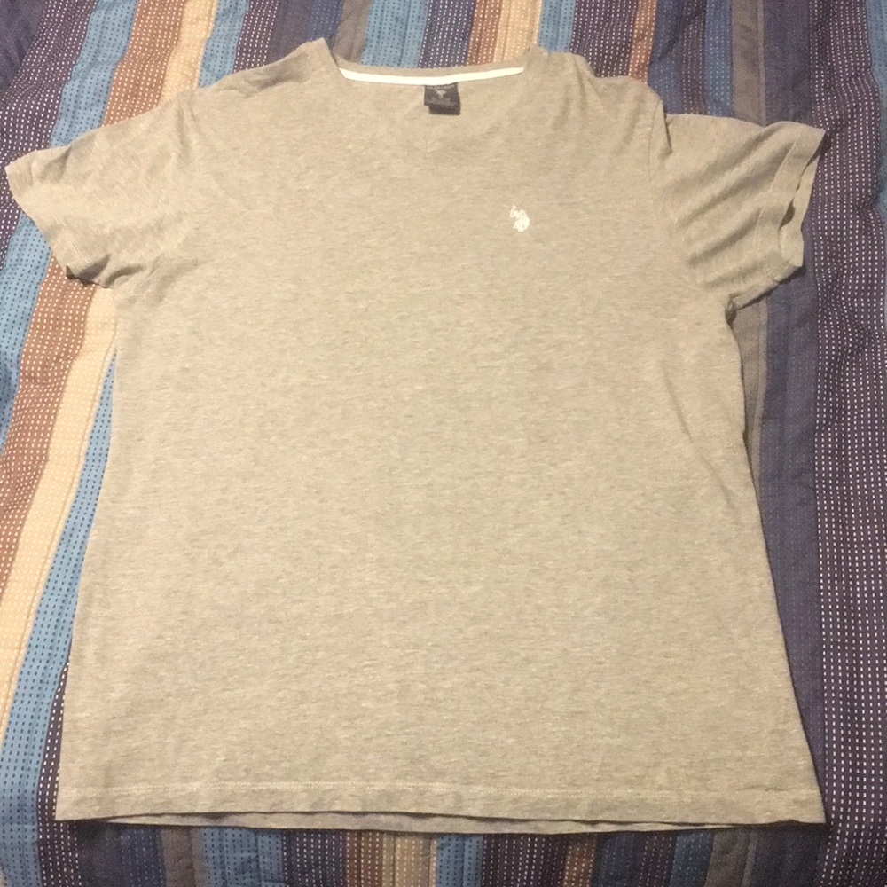 Polo Vneck T-shirt